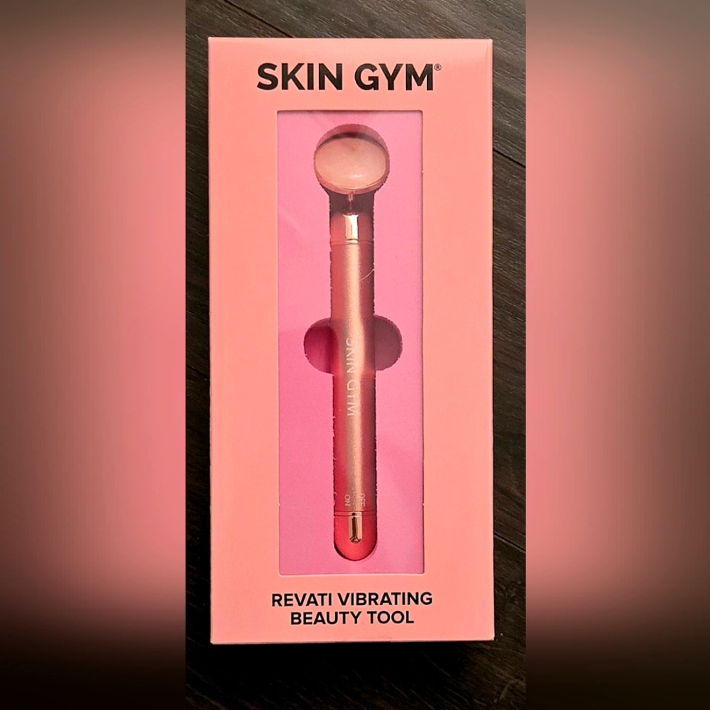 NIB- Revati Vibrating Beauty Tool - Rose Quartz